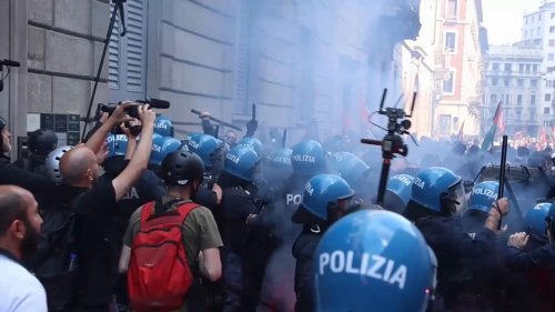 Italy: Milan sees clashes as protesters rally against neo-Nazi ‘Remigration Summit’