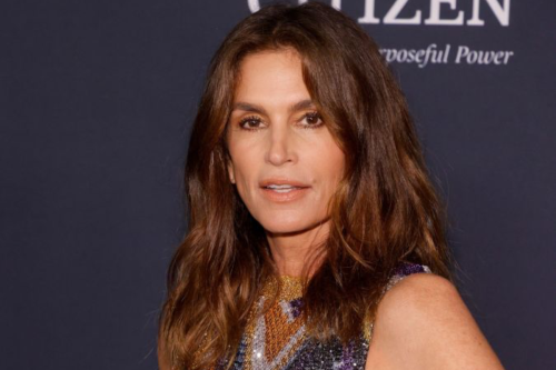 Fans are buzzing over Cindy Crawford's throwback leather jacket photos