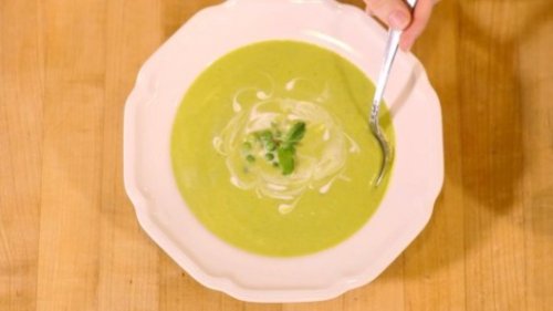 Healthy and Light Is The Name Of The Game With This Pea Soup
