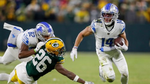 Lions, Packers Battle for Early Division Lead