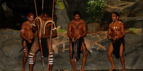 Weapons and battle techniques of Indigenous Australians