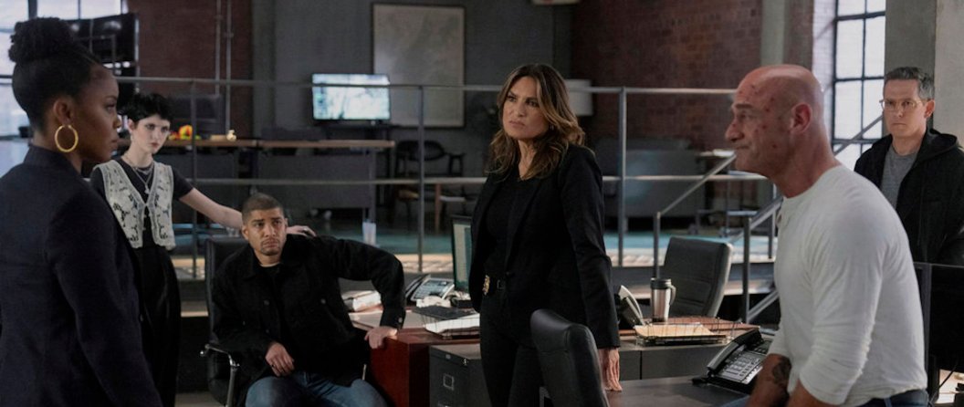 Why did 'Law & Order: Organized Crime' write off this lead character?
