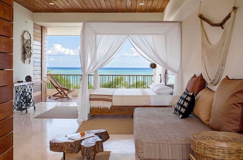 Coastal Decor Ideas That Feel Chic, Not Cliché