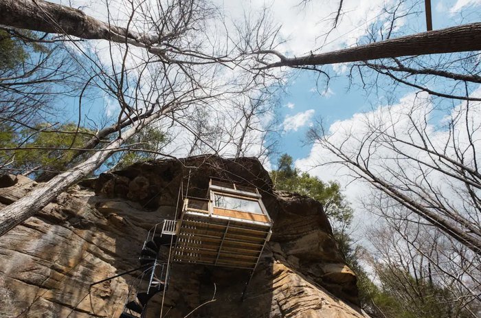 Spend The Night Suspended On The Side Of This Kentucky Cliff