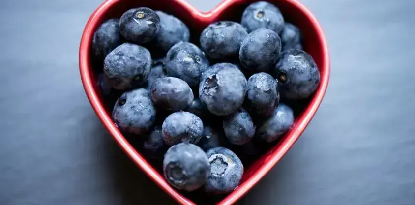 This Is What Happens When You Eat Blueberries Every Day