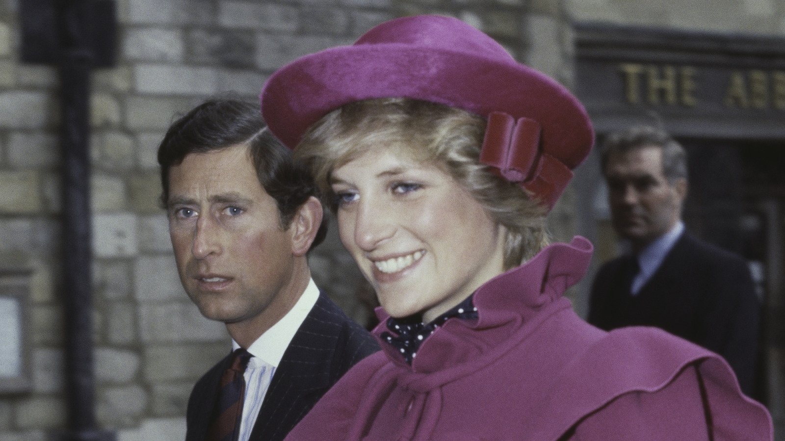 princess diana the crown outfits