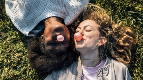 What Happens To Your Body When You Chew Gum (Especially Peppermint)