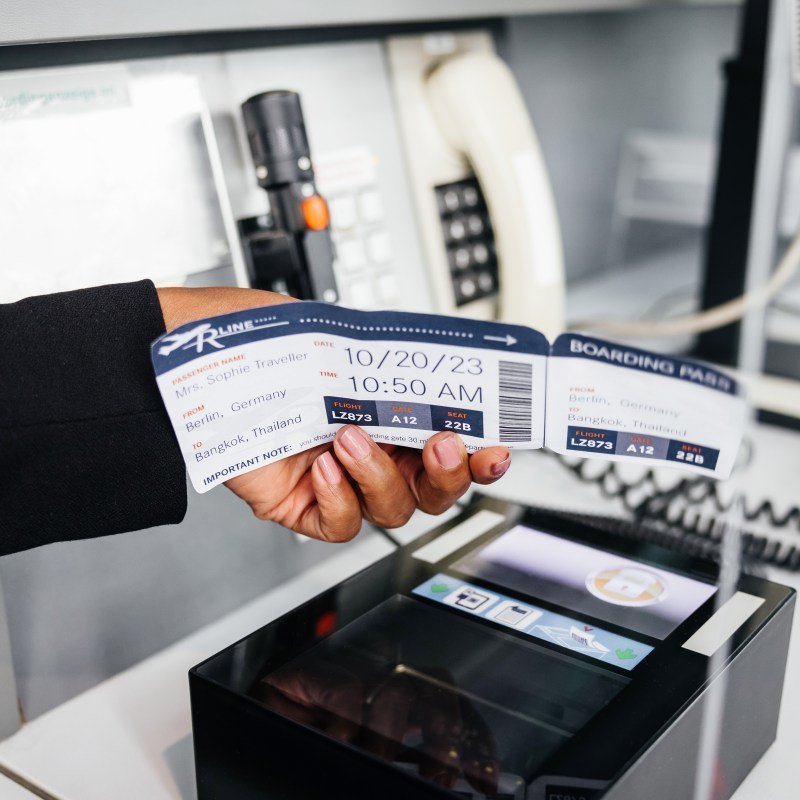 How to decide between economy and premium economy flights in 2026