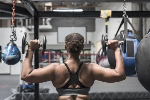 This Beginner Weightlifting Workout for Women Hits All Your Major Muscles in 20 