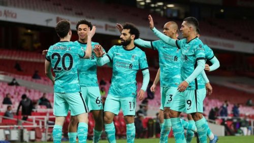 Liverpool stroll past Arsenal at the Emirates