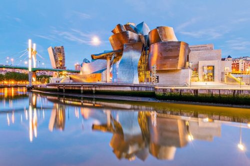 10 FRANK GEHRY BUILDINGS THAT CHANGED ARCHITECTURE FOREVER