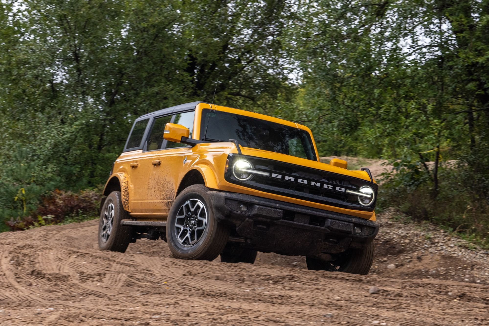 2022 Ford Bronco Review, Pricing, and Specs