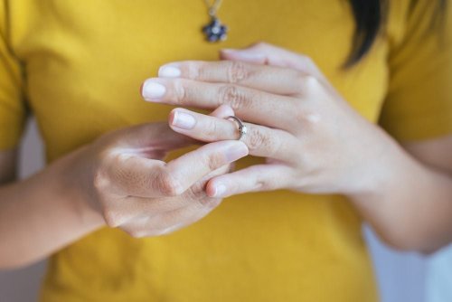 These 10 Lies Mean Your Relationship Is Doomed