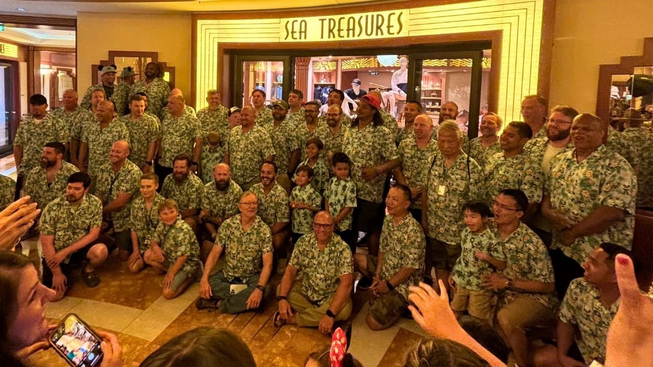 60 Strangers Prank Husbands Into Wearing Same Shirt On Disney Cruise | Happily