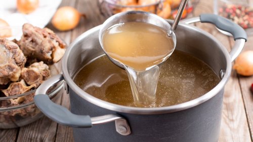 14 Mistakes Everyone Makes With Homemade Vegetable Stock  