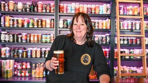 Couple turn front room into one of UK's smallest pubs
