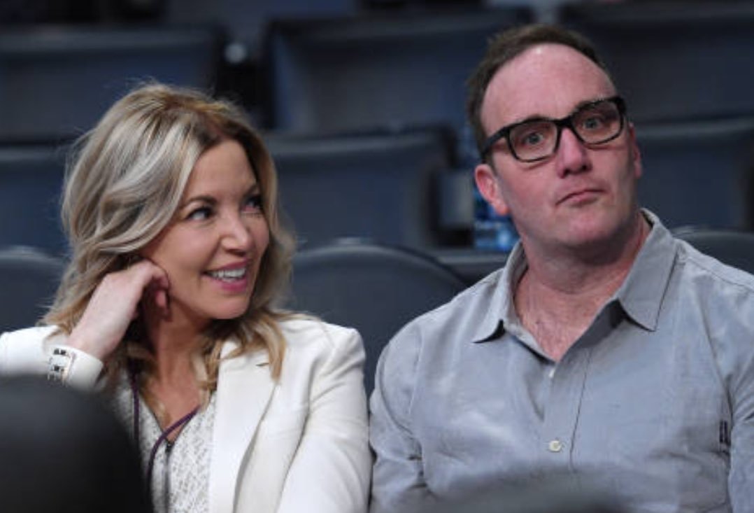 You'll never guess Jeanie Buss and Jay Mohr's very shocking living situation 