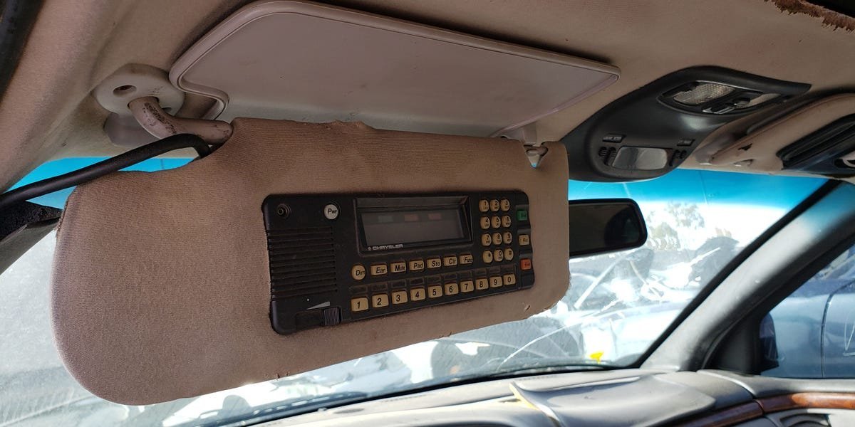 We found a Chrysler VisorPhone!