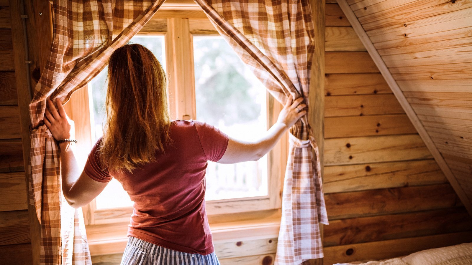 Curtain hanging tricks to try out in your home