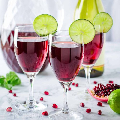 Cheers To 2024: Easy Cocktails For A Festive New Year’s Eve