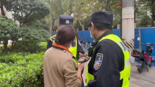 Chinese police make people delete photos from phones amid anti-lockdown protests