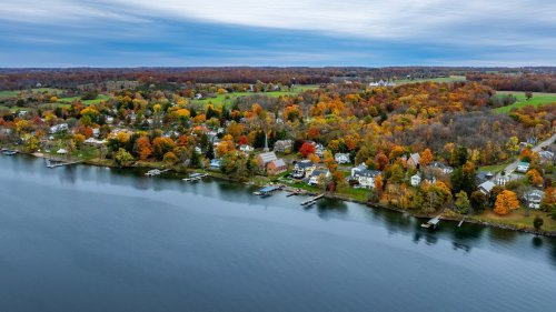 This Gorgeous Lake Town In New York Offers A Quiet Getaway