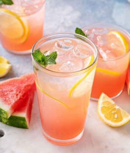 Cool down this summer with our favorite lemonade recipes