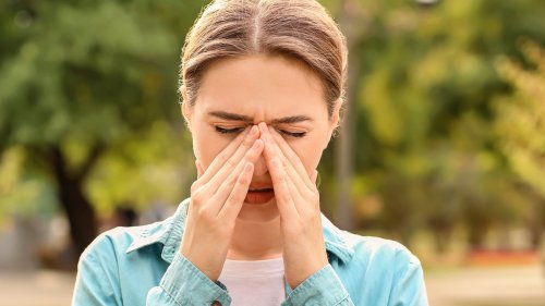 How To Tell The Difference Between Allergies And A Cold