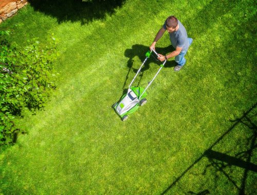 7 MOWING MISTAKES TO AVOID