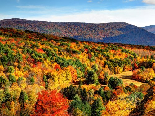 The 10 Best Fall Hiking Trails in the U.S.