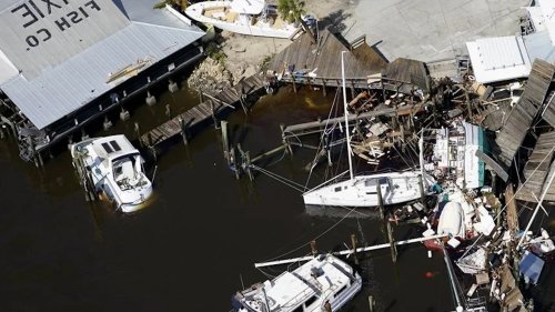 Hurricane Ian leaves trail of destruction across Florida, South ...