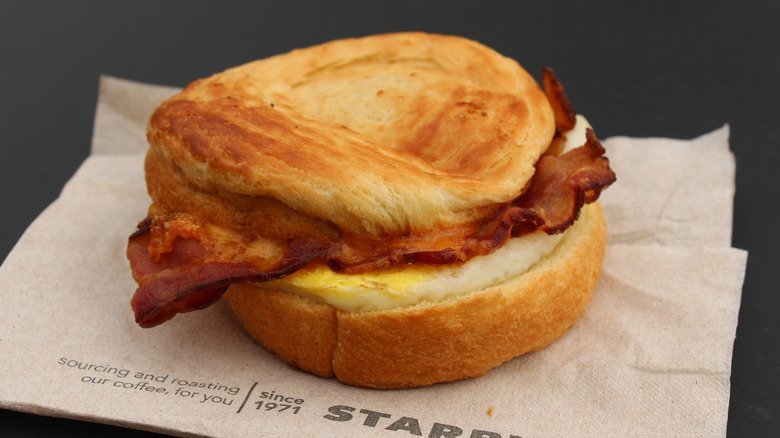 TikTok Is Divided Over This Starbucks Employee's Sandwich Tip 