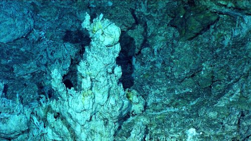 This is the ‘Lost City’ at the Bottom of the Ocean Which Gives Hope to Finding Life in the Cosmos