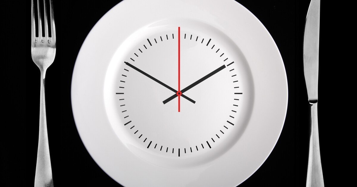 Intermittent fasting trial sees weight loss benefits, but questions remain