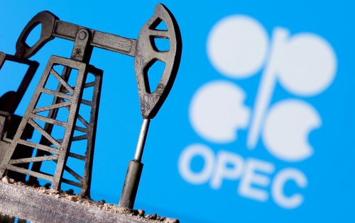 OPEC+ raggiunge accordo su graduale aumento produzione greggio da maggio