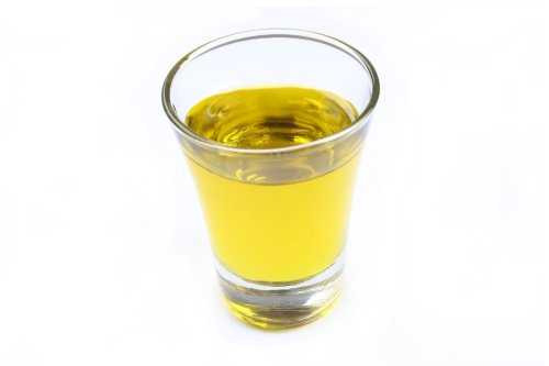 Doctors are saying to stop drinking your pee!