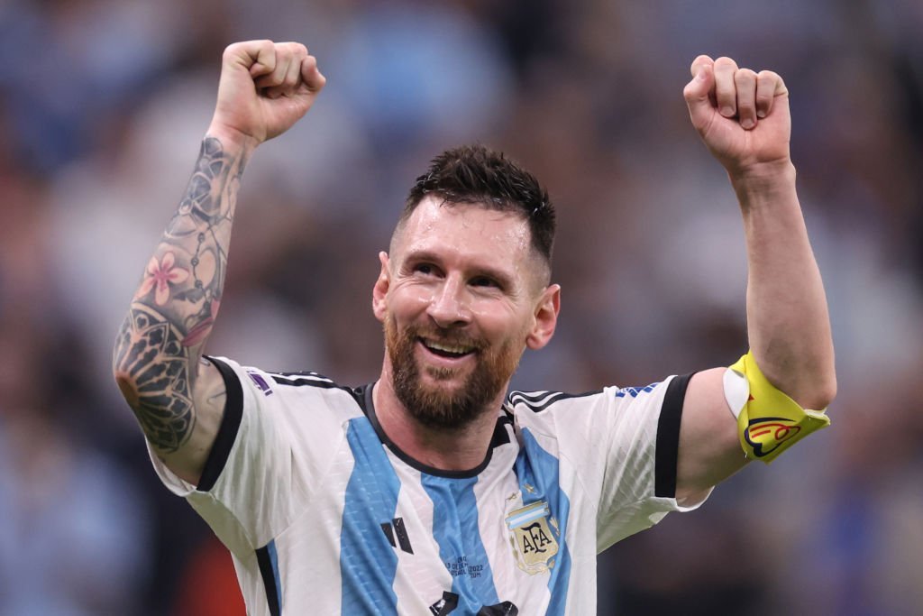 Luis Suarez pays tribute to 'world's best’ Lionel Messi as Argentina reach World Cup final