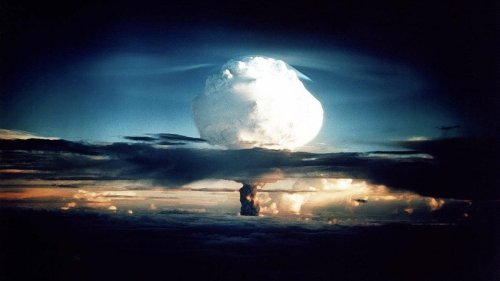 The Cold War arms race: a dangerous game of brinksmanship