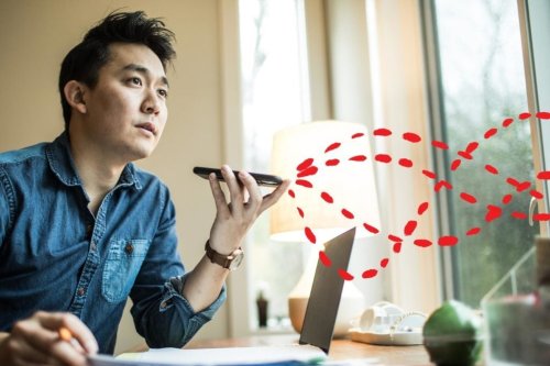 8 Red Flags Someone's Tracking Your Cell Phone