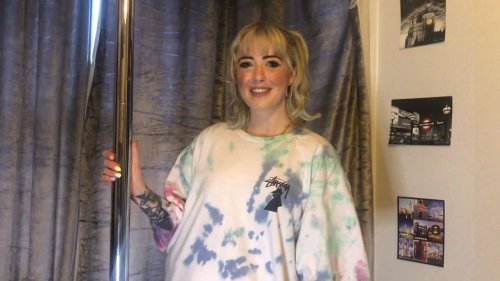 MMA fighter and OnlyFans star Sammy-Jo Luxton joins no bra club and holds boob in tiny leather