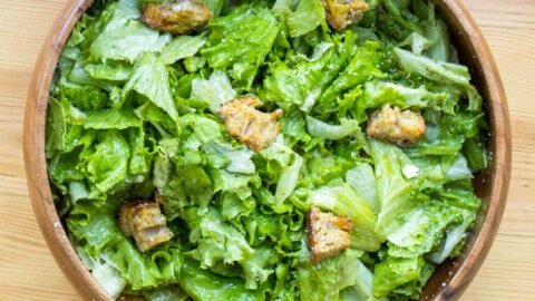 Caesar Salad - Easy & Delicious