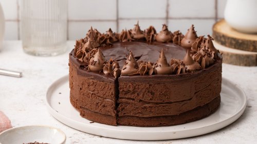 Mouthwatering Chocolate Cake Recipes You’ll Crave On Repeat