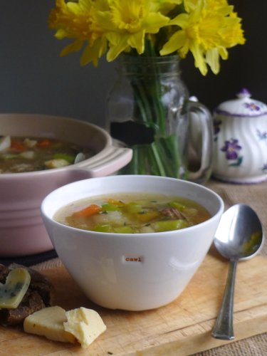 Wales on a Plate: The Story of Welsh Food, How to Make It, & Where to Find It
