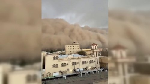 Saudi Arabia: Dust Storm Hits Al Hawmiyat in Riyadh, Saudi Arabia