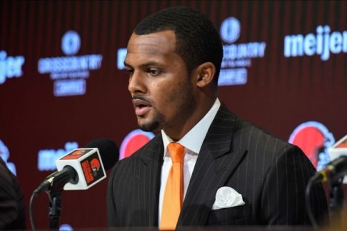 Whoops! Deshaun Watson included the wrong team in his Instagram jersey reveal