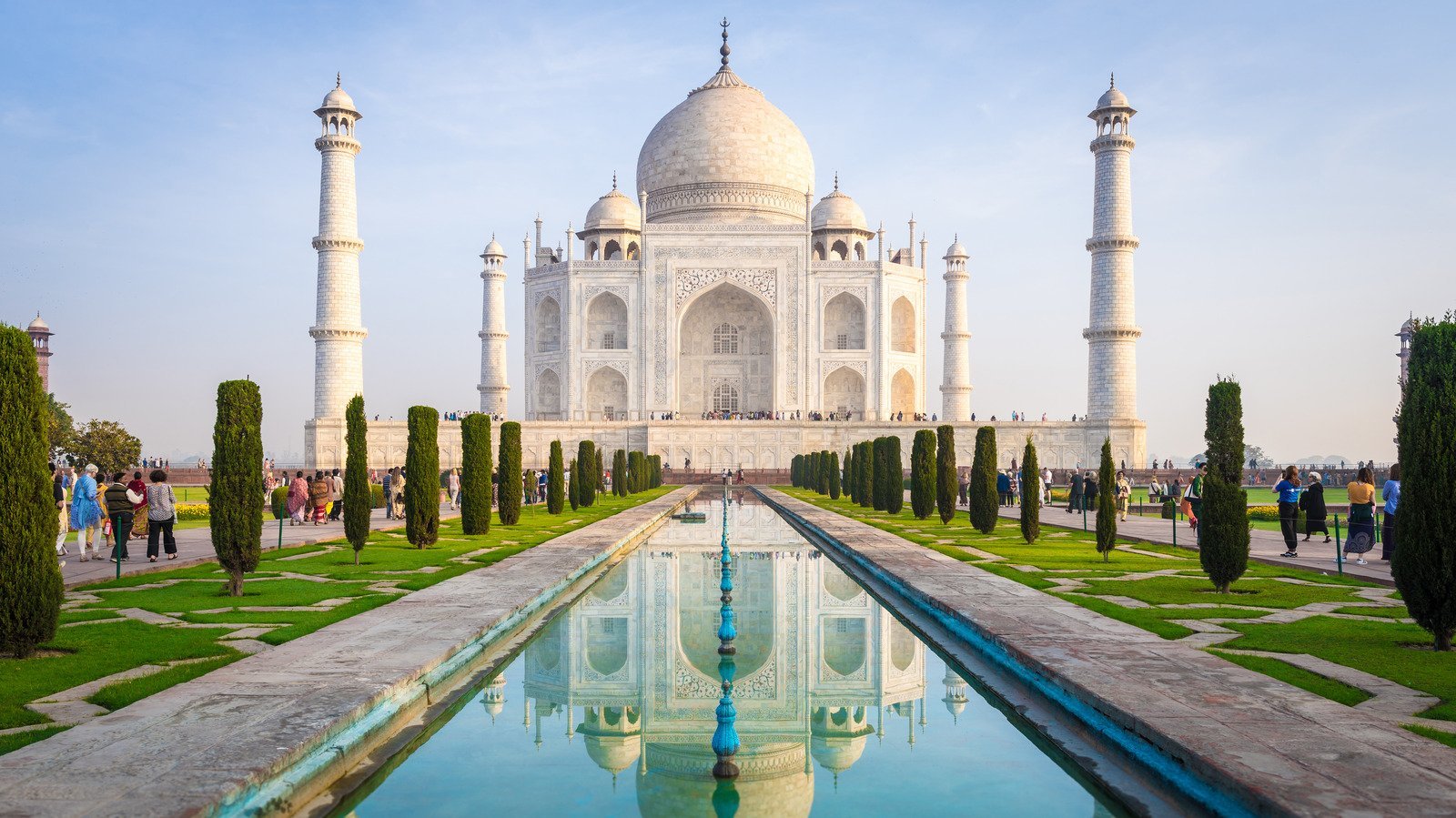 The Early-Morning Strategy To Use On Your Visit To The Taj Mahal ...