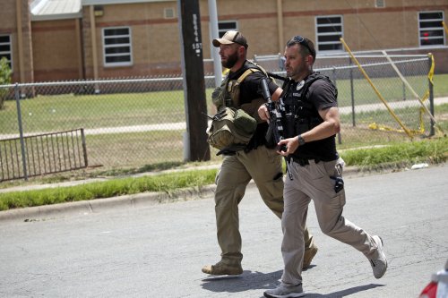 TIMELINE: Texas elementary school shooting, minute by minute