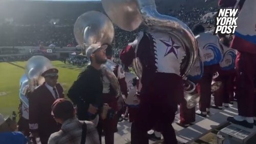 Texas Southern tuba player punches heckler in the stands, continues playing