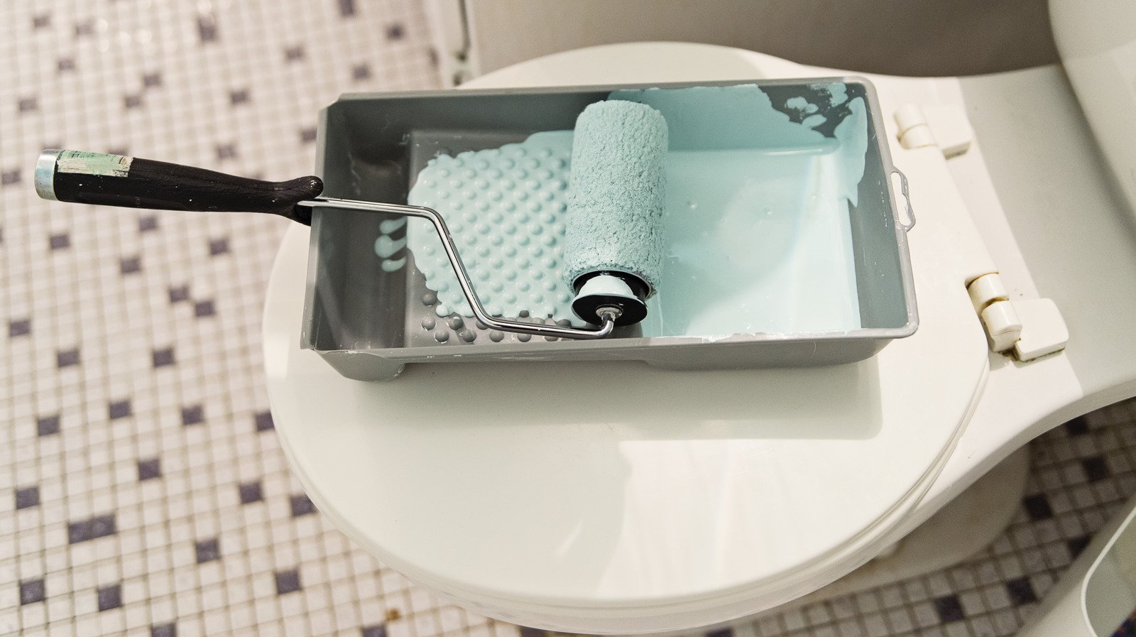 Tricks that'll make painting behind your toilet easier Flipboard
