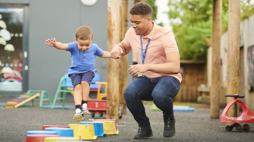 How To Find A Babysitter When Traveling